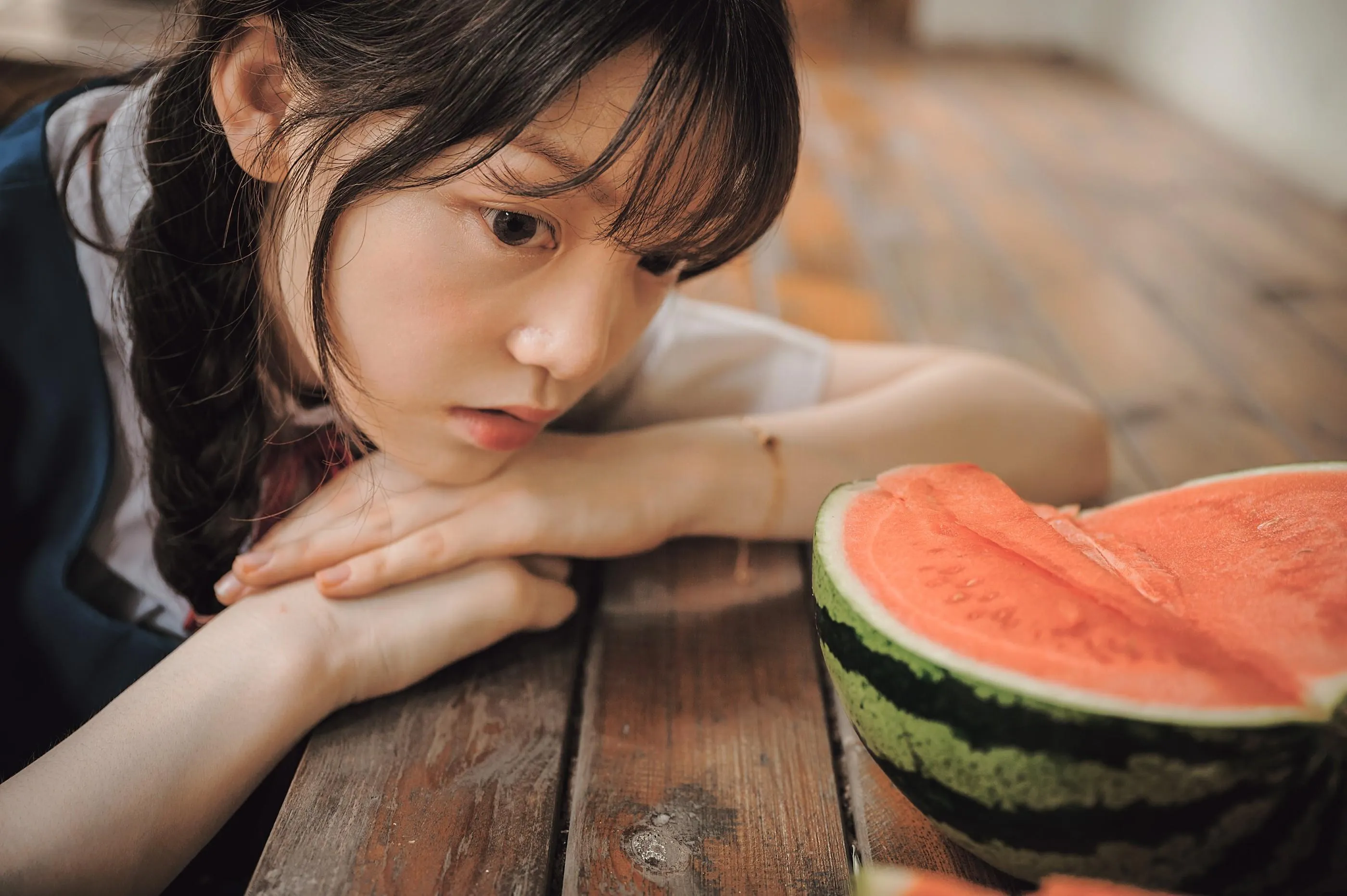 [YITUYU艺图语]2022.08.28 有西瓜的夏天 奶小白是金鱼 [29P]插图7